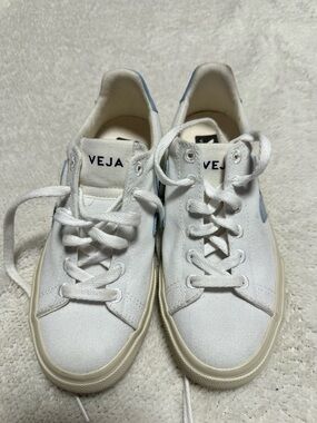 Veja White Canvas Sneakers with Light Blue Heel Detail